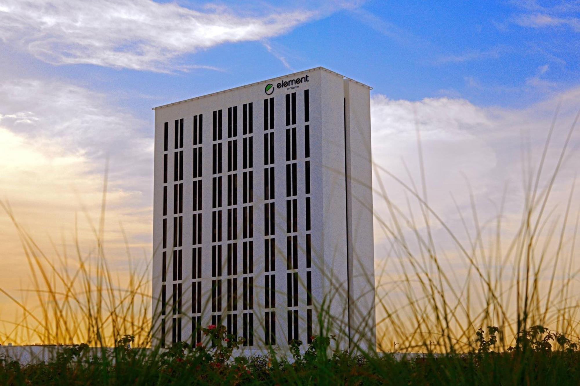 Element Me'aisam, Dubai Hotel Bagian luar foto